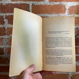 Farewell, My Lovely - Raymond Chandler - 1973 Ballantine Books Paperback - Tom Adams Cover