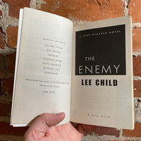 The Enemy (Jack Reacher #8) - Lee Child - 2004 Dell Books Paperback - Aenee Kim Cover