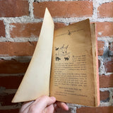 Cat of Many Tails - Ellery Queen - 1951 Pocket Books Paperback - Maurice Thomas Cover