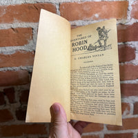 The Adventures of Robin Hood - E. Charles Vivian - 1965 Illustrated Airmont Books Paperback