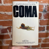 Coma - Robin Cook - 1977 1st Signet Books Paperback - Paul Bacon Cover