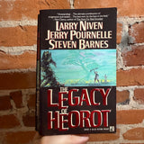 The Legacy of Heorot - Steven Barnes, Larry Niven, & Jerry Pournelle - 1988 Pocket Books Paperback