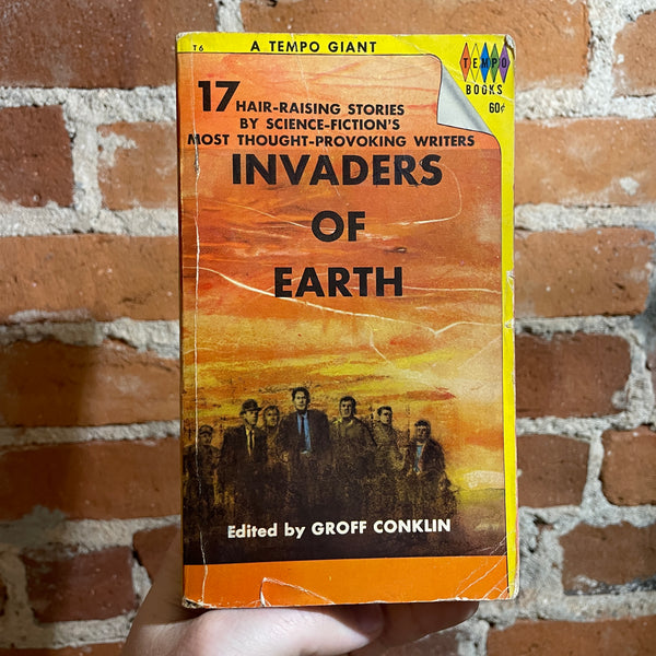 Invaders of Earth - Edited by Groff Conklin - 1964 Tempo Books Paperback