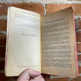 Invaders of Earth - Edited by Groff Conklin - 1964 Tempo Books Paperback