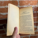 When The Green Star Calls - Lin Carter - Lin Carter - 1973 Daw Books Paperback - Luis Dominguez Cover