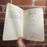 Dracula - Bram Stoker - 2004 Barnes & Noble Classics Trade Paperback