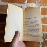 Be Buried In The Rain - Barbara Michaels - 1987 Berkeley Books Paperback