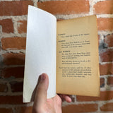 The Girls from Planet 5 - Richard Wilson - 1955 Ballantine Books Paperback