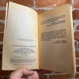 Indiana Jones and the Dance of the Giants - Rob MacGregor - 1991 Bantam Books Paperback - Drew Struzan Cover