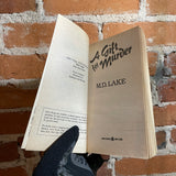 A Gift for Murder - M.D. Lake - 1992 Avon Books Paperback