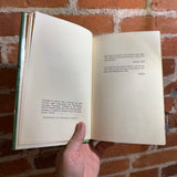 The Accessory - Mary Lockwood - 1968 BCE Random House Hardback - Mike McIver Cover