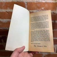 The Healer’s War - Elizabeth Ann Scarborough - 1989 Bantam Books Paperback - Braldt Bralds Cover