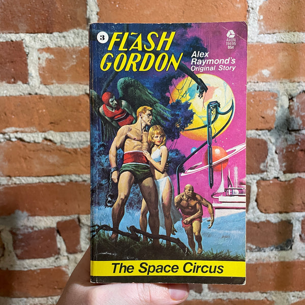 Flash Gordon #3 The Space Circus - Alex Raymond - 1974 Avon Books Paperback