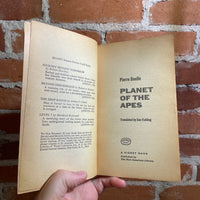 Planet of the Apes - Pierre Boulle - 1964 1st Signet Books Paperback