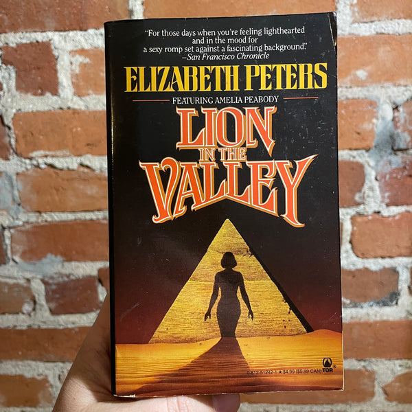 Lion in the Valley - Elizabeth Peters - 1987 Tor Books Paperback - David Mann Cover