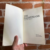 The Palestinians Selected Essays - Hatem I. Hussani - Palestinian Information Office Trade Paperback