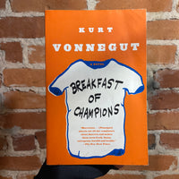 Breakfast of Champions - Kurt Vonnegut, Jr. - Dial Press Paperback