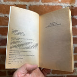 Protecting the President - Dennis V.N. McCarthy with Philip W. Smith - 1987 Dell Books Paperback Secret Service