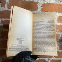 Canterbury Tales - Chaucer - A Bantam Dual-Language Book Chaucer - Edited by A. Kent Hieatt and Constance Hieatt - 1964 8th Paperback