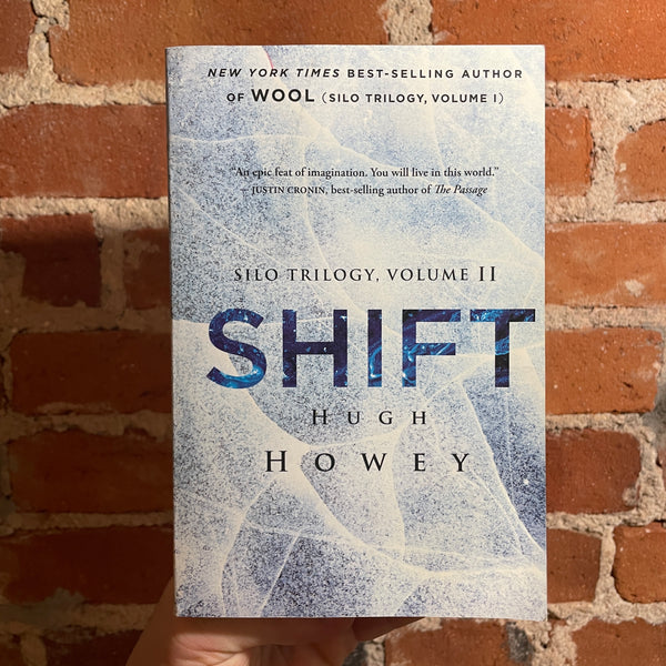 Shift - Hugh Howey - 2016 Mariner Books Paperback