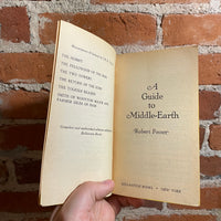 A Guide to Middle Earth - Robert Foster - 1976 Ballantine Books Paperback - Tim Kirk Cover