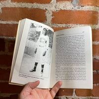 Black Diamond: The Story of the Negro Baseball Leagues - Patricia C. McKissack & Frederick McKissack, Jr. - 1998 Scholastic Books Paperback