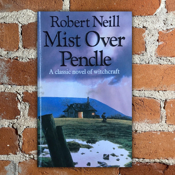 Mist Over Pendle - Robert Neill - Paperback