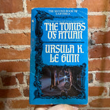 The Tombs of Atuan - Ursula K. Le Guin - Bantam Books Paperback - Yvonne Gilbert Cover