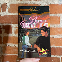 Between Dusk and Dawn - Van Daniels - 1994 Silhouette Shadows Paperback