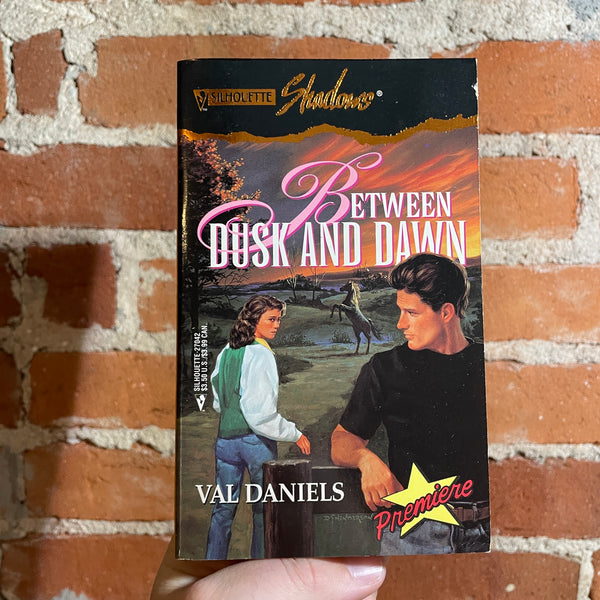 Between Dusk and Dawn - Van Daniels - 1994 Silhouette Shadows Paperback