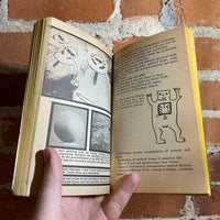 Gods From Outer Space - Erich Von Däniken - Paperback