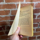 Conan The Adventurer - Robert E. Howard & L. Sprague De Camp - 1966 Lancer Books Paperback