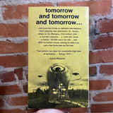 Nine Tomorrows - Isaac Asmimov - Fawcett Crest Books Paperback