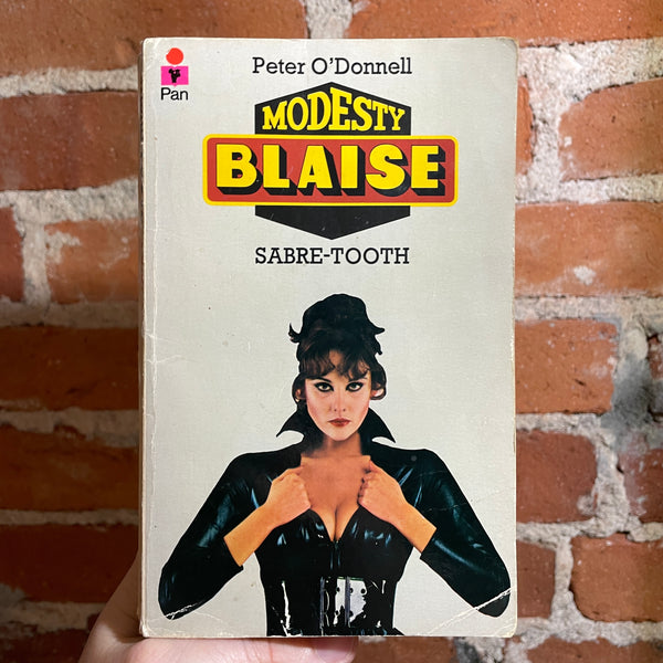 Sabre-Tooth - Modesty Blaise - Peter O’Donnell - 1967 Pan Books Paperback