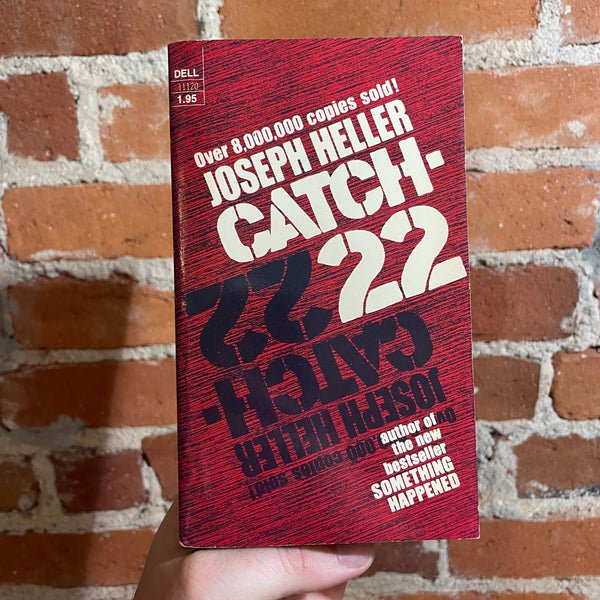 Catch-22 - Joseph Heller - 1977 4th Dell Books Paperback