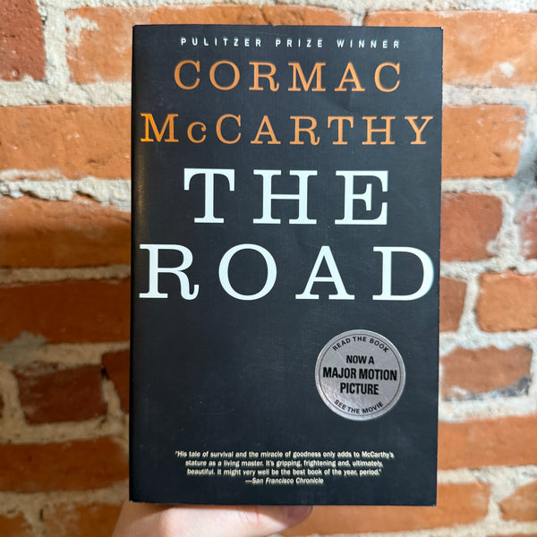 The Road - Cormac McCarthy - 2006 38th Vintage Books Paperback