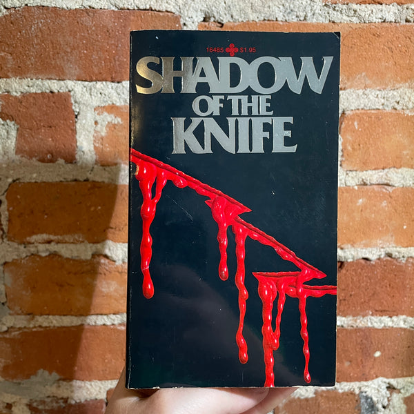Shadow of the Knife - Kenneth R. McKay - 1978 Playboy Press Paperback - Eraldo Carugati Cover