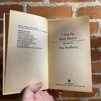 I Sing The Body Electric! - Ray Bradbury - 1983 Bantam Books Paperback