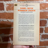 Robinson Crusoe - Daniel Defoe - 1965 Penguin Books Paperback