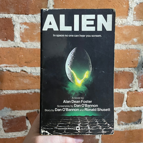 Alien - Alan Dean Foster - 1979 First Paperback Printing Edition