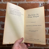 Rockets in the Ursa Major - Fred Hoyle & Geoffrey Hoyle - 1971 Fawcett Crest Paperback