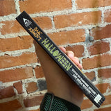 Isaac Asimov’s Halloween - Edited by Gardner Dozois and Sheila Williams - 2001 Ace Books Paperback - Walter Velez Cover