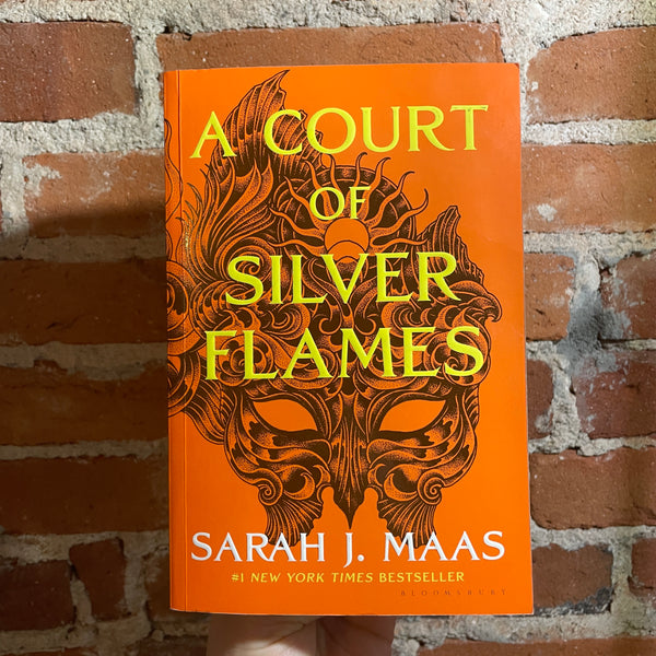 A Court of Silver Flames - Sarah J. Maas - Paperback