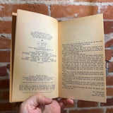 R is for Rocket - Ray Bradbury - 1969 9th Bantam Books Paperback