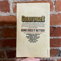 Goldfinger - Ian Fleming - 1981 3rd Jove Books Paperback