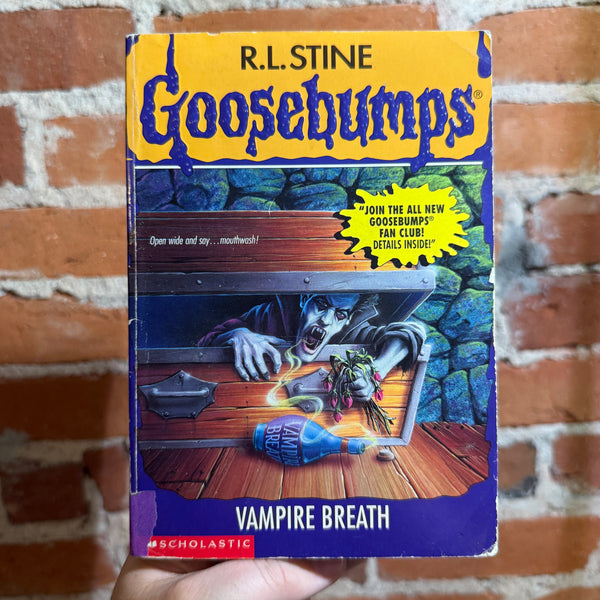 Vampire Breath - R.L. Stine - Goosebumps Scholastic Trade Paperback