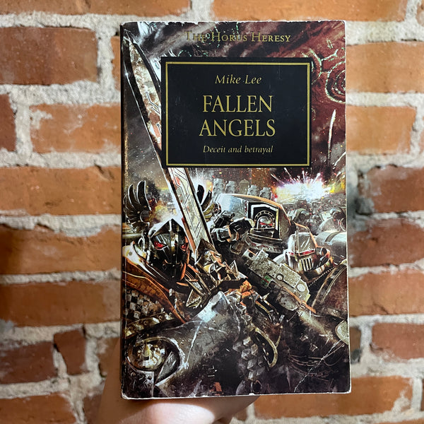 Fallen Angels: The Horus Heresy - Mike Lee - 2009 Black Library Paperback - Neil Roberts Cover