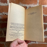 Shadow of a Broken Man - George C. Chesbro - 1978 Signet Books Paperback