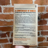 A Confederacy of Dunces - John Kennedy Toole 1981 Grove Press Paperback