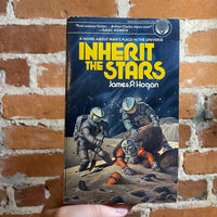 Inherit the Stars (3 Book Giants Trilogy) - James P. Hogan - Paperback Bundle